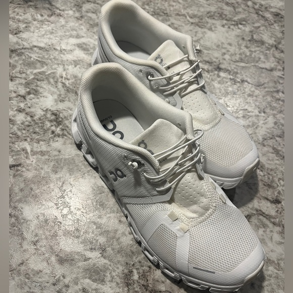 On Cloud Cloud X - Picture 3 of 9